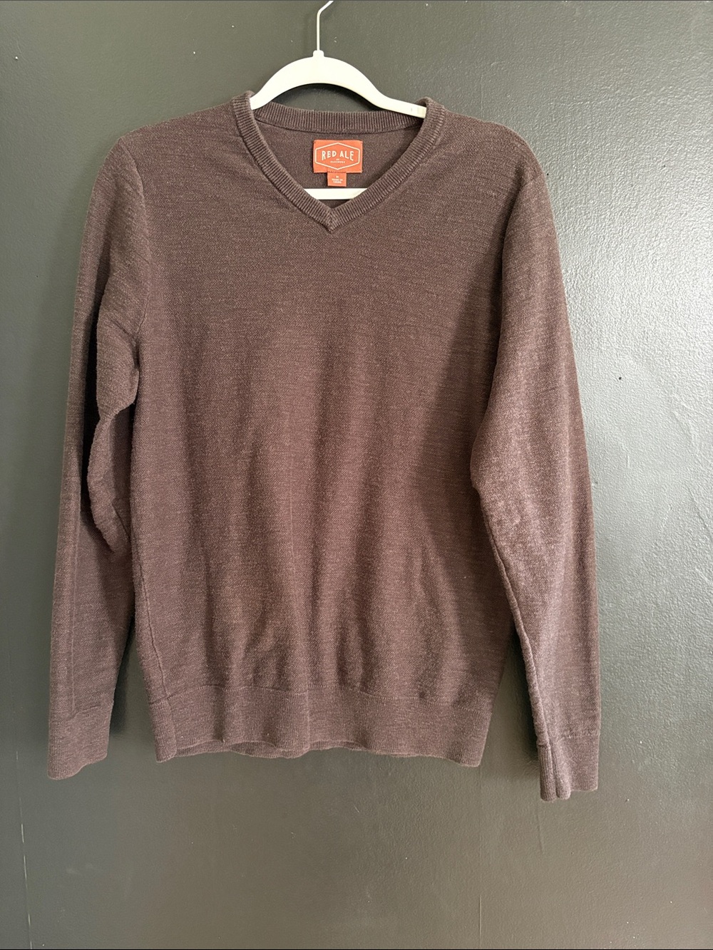 Red Ale V-neck Sweater Brown Size M
